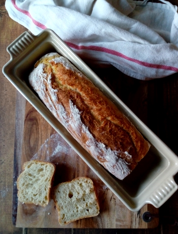 Forma z żeliwa do pieczenia chleba 
